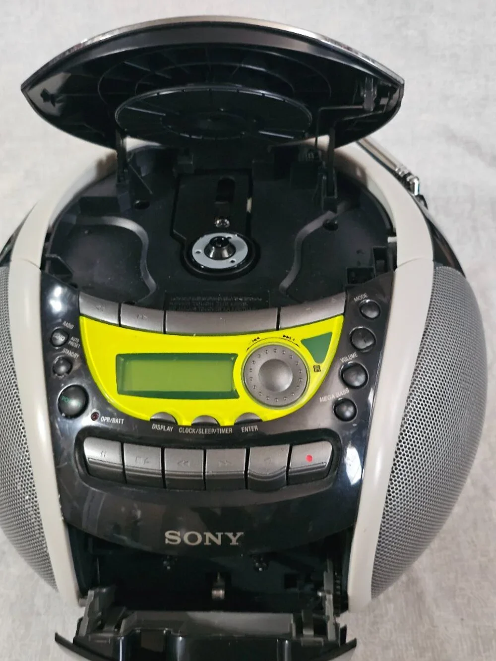 Sony PSYC CFD-E90 Boombox CD AM/FM Cassette Remote AUX Black/Yellow